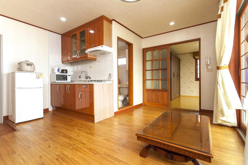 Nuyoungnayoung Pension Seogwipo-stad Buitenkant foto